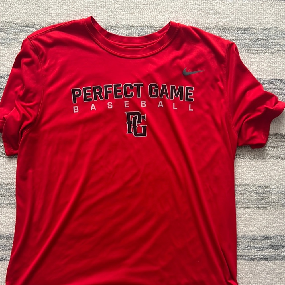 Mens Nike XL Perfect Game Baseball TShirt Red